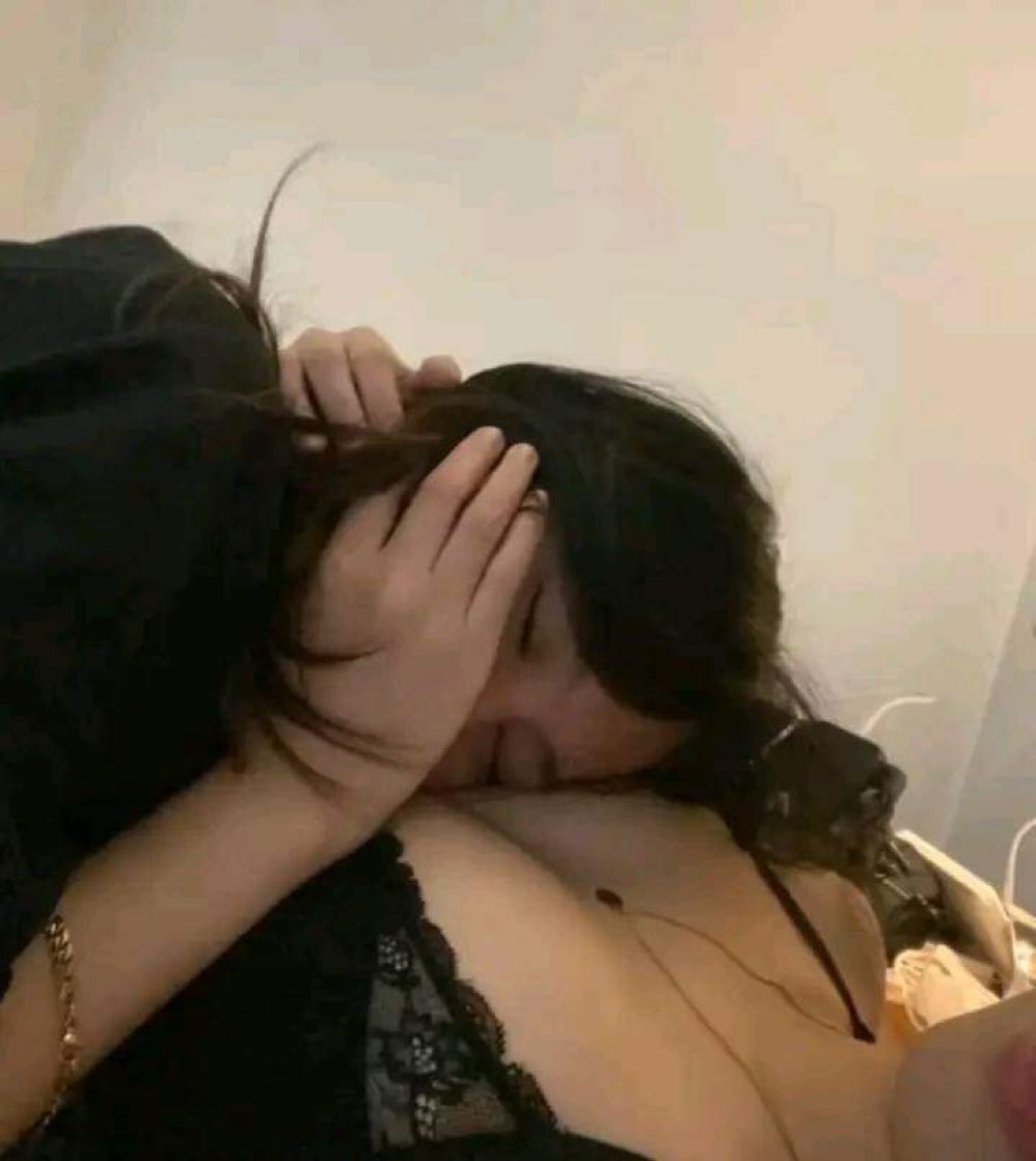 Lesbian Sex♡ tweet media
