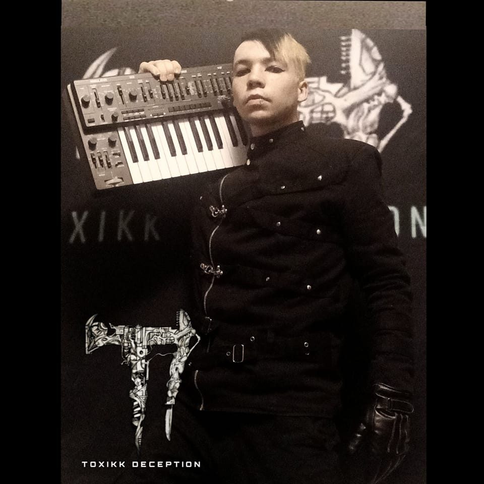 Bow Ever Down tweet media