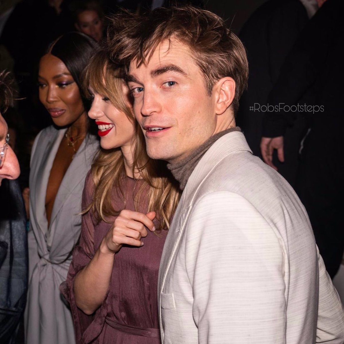 FLASHBACK: On a day like today exactly one year ago, December 3rd 2022, Robert Pattinson and Suki Waterhouse attended the DiorMen Fall 2023 event in Cairo, Egypt. #throwback