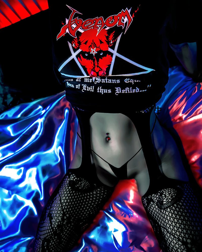 hellphoto tweet picture