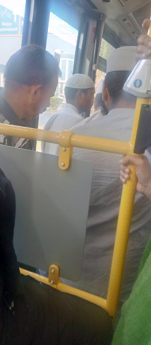 whysarwat's tweet photo. @HumairIqbal1 Male members with heavy amount of luggage also travel in ladies compartment.
#redbus
#Karachi 
#peoplesbusservice https://t.co/ScdCRhtcOY