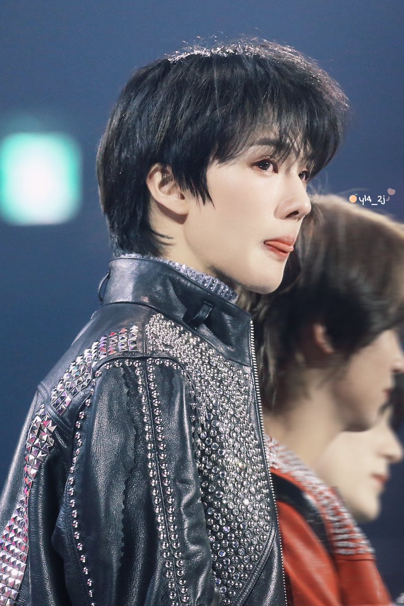 yl4_2j tweet media