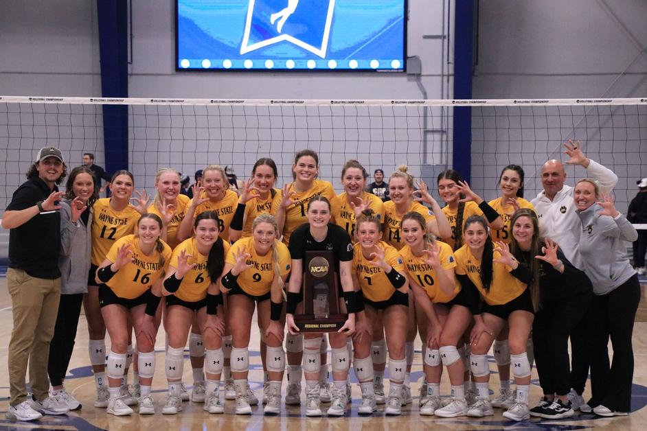 Wayne State Wildcats (@wscwildcats) on Twitter photo CENTRAL REGION CHAMPIONS - <a href="/WSCWildcatVB/">WSC Wildcat Volleyball</a> tops #2 Concordia-St. Paul 3-1 to capture second-ever NCAA Central Region title. #D2VB #NSICVB #PlayforthePaw
wscwildcats.com/news/2023/12/2… CENTRAL REGION CHAMPIONS - <a href="/WSCWildcatVB/">WSC Wildcat Volleyball</a> tops #2 Concordia-St. Paul 3-1 to capture second-ever NCAA Central Region title. #D2VB #NSICVB #PlayforthePaw
wscwildcats.com/news/2023/12/2…