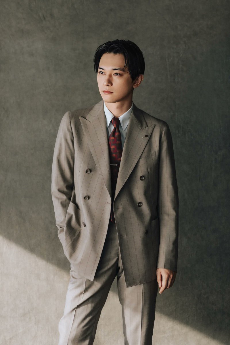 saltlake0021's tweet photo. 大人っぽい 👔🩶
#吉沢亮 #クレイジークルーズ #RyoYoshizawa #InLoveAndDeepWater https://t.co/cVl0mglqFv