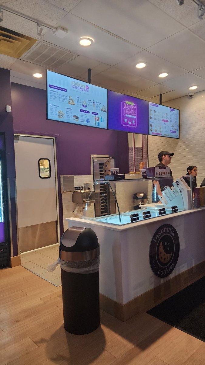 Kunal04_'s tweet photo. Two years later and they opened one up after rejecting me multiple times. Cool.
 #CorpusChristi @insomniacookies https://t.co/VoLmMekZvL