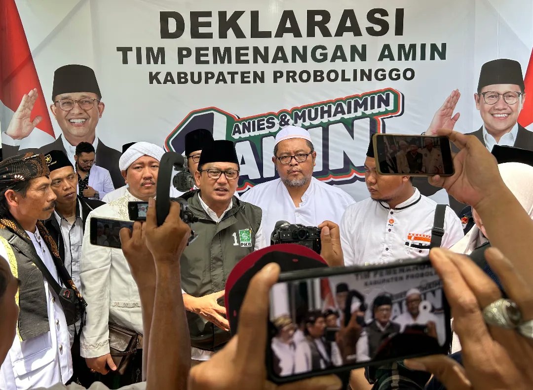 PkbProbolinggo's tweet image. 03.12.2023 // Deklarasi TIM Pemenangan AMIN Kab. Probolinggo Bersama Partai Koalisi Perubahan.

#AniesMuhaimin2024

@aniesbaswedan @cakimiNOW @DPP_PKB @NasDem @PKSejahtera @DPP_PartaiUmmat @dpwpkbjatim_