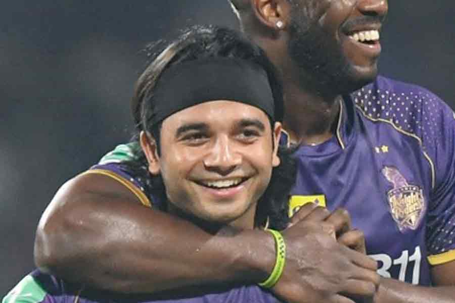 🗣Suyash Sharma: 'I don’t have any role model as such but I like Gautam Gambhir’s attitude a lot.'

#SuyashSharma | #AmiKKR | #GautamGambhir