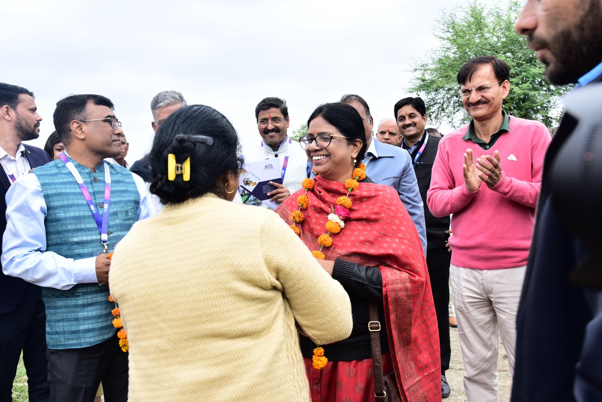 ASAIndia_1996's tweet photo. Bhagirath Watershed Development” Initiative, christened by Shri. Ashis Mondal, Trustee, ASA, as “Diesel Dalo-Talav Khodo” was inaugurated on December 1, 2023, in partnership with the SBI Foundation under their flagship SBI Gram Seva, an integrated rural development program. https://t.co/yxX38ZQY5M