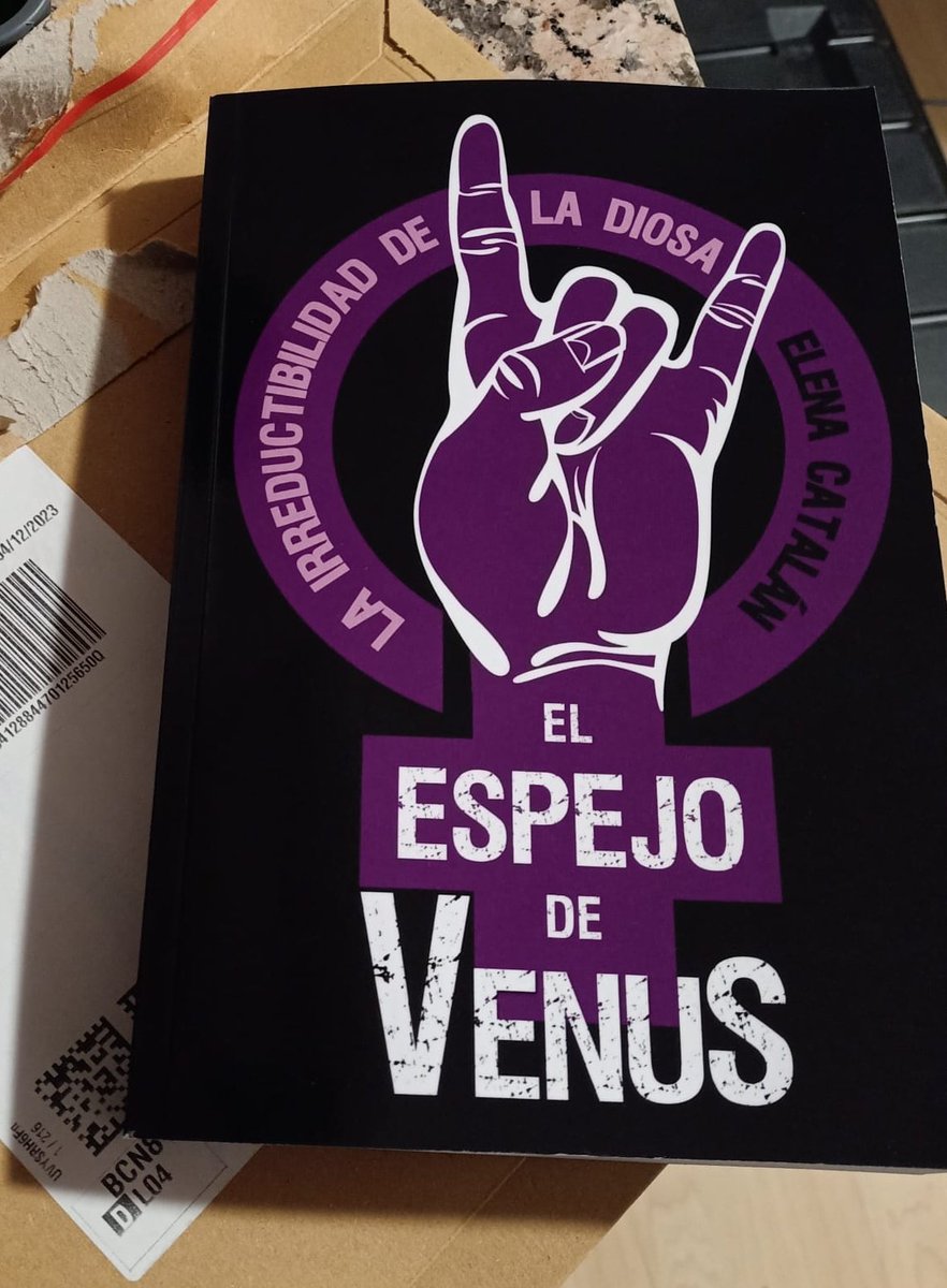 Habéis pensado regalos para navidad? 
Amantes de la mitología, el simbolismo, arte, psicoanálisis, filosofía, os recomiendo ⬇️