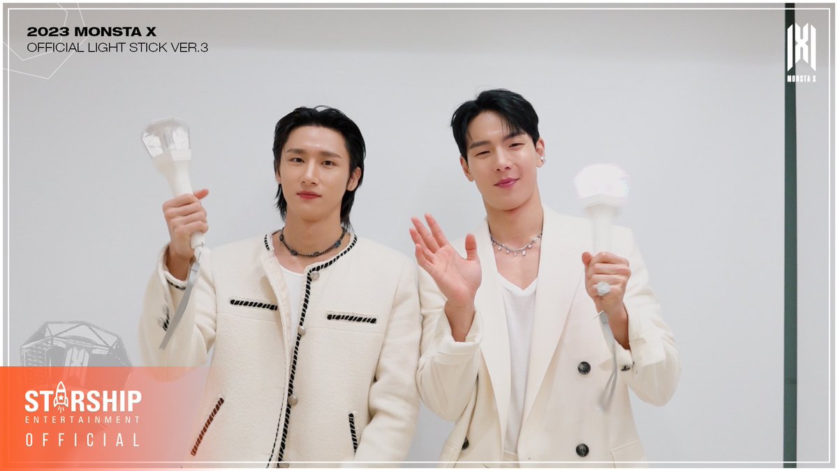 OfficialMONSTAX's tweet image. 🎥
231203 #몬스타엑스 Special Clip
OFFICIAL LIGHT STICK VER.3 GUIDE

더욱 새로워진 몬둥이와 함께
몬스타엑스를 응원해 보아요🤩❤️

#몬스타엑스응원봉 #몬둥이3
#몬스타엑스 #MONSTAX #MONSTA_X

▶ youtu.be/uX0VKXzf_pk