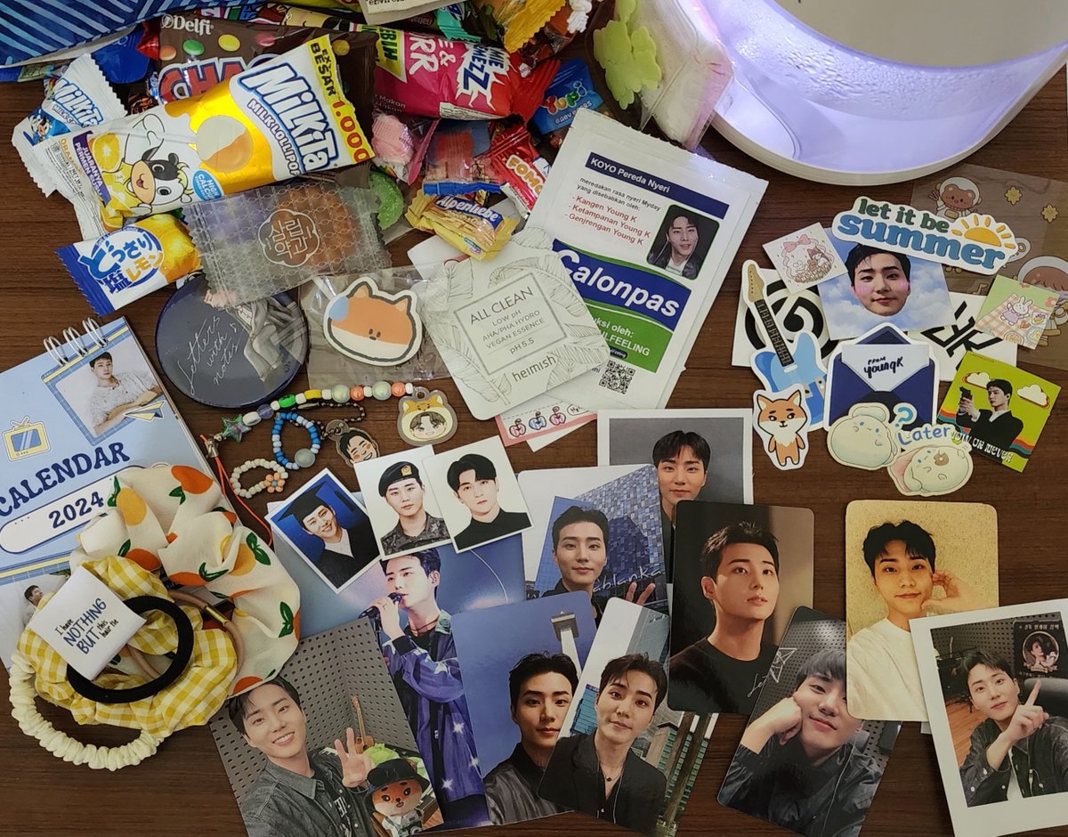 eajfries's tweet photo. #Letters_with_notes_inJKT udah kelewat sebulan tapi ku baru sempat buka freebiesnya :'D

Thankoo para myday cuuu, ketemu lagi yakk di next concert 😚❤️
@byaasalah @corryy_corryy @bfeeling_ @lapakjajankpop @auliarossari @yajsix @sungjinreborn @eajpark_ian @neonmotchamaaa https://t.co/TyzlChIEiZ