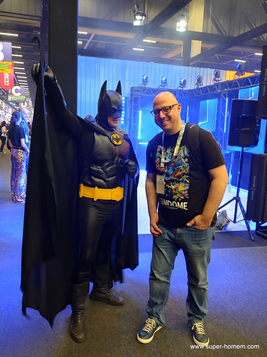 superhomemcom's tweet image. Batman, Joker and Harley Quinn Cosplayers #joker #bobkane #billfinger #jerryrobinson #pauldini #brucewtimm #batman #thedarkknight #heathledger #dccomics #cosplay #cosplayer #ccxp23 #Batman @Batman