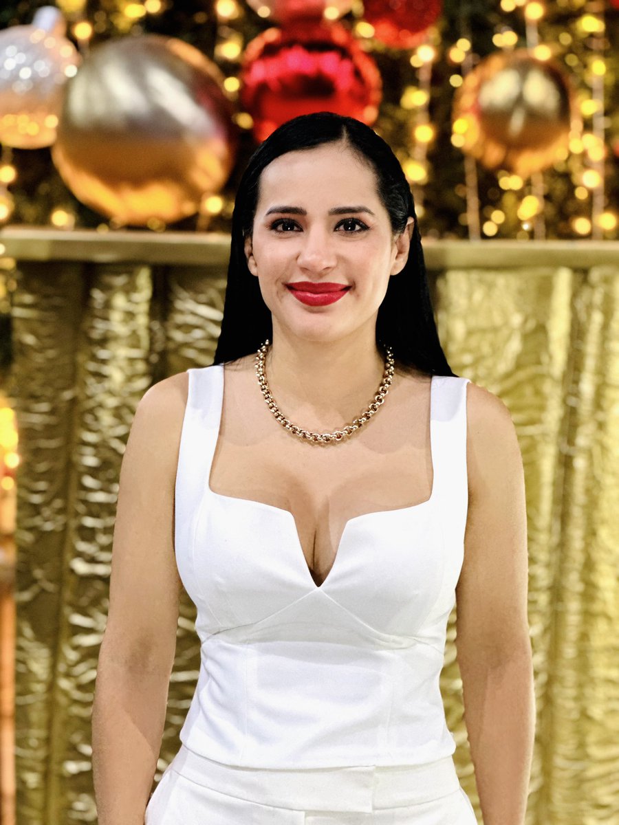 ¡Agradezco a Dios por permitirme gobernar la mejor Alcaldía: #Cuauhtémoc! Y poder servir a la gente que durante mis eventos y recorridos me han demostrado su cariño desinteresado. ¡Nosotros no pagamos voluntades, conquistamos corazones!
#RescatemosElEspírituNavideño #SCA