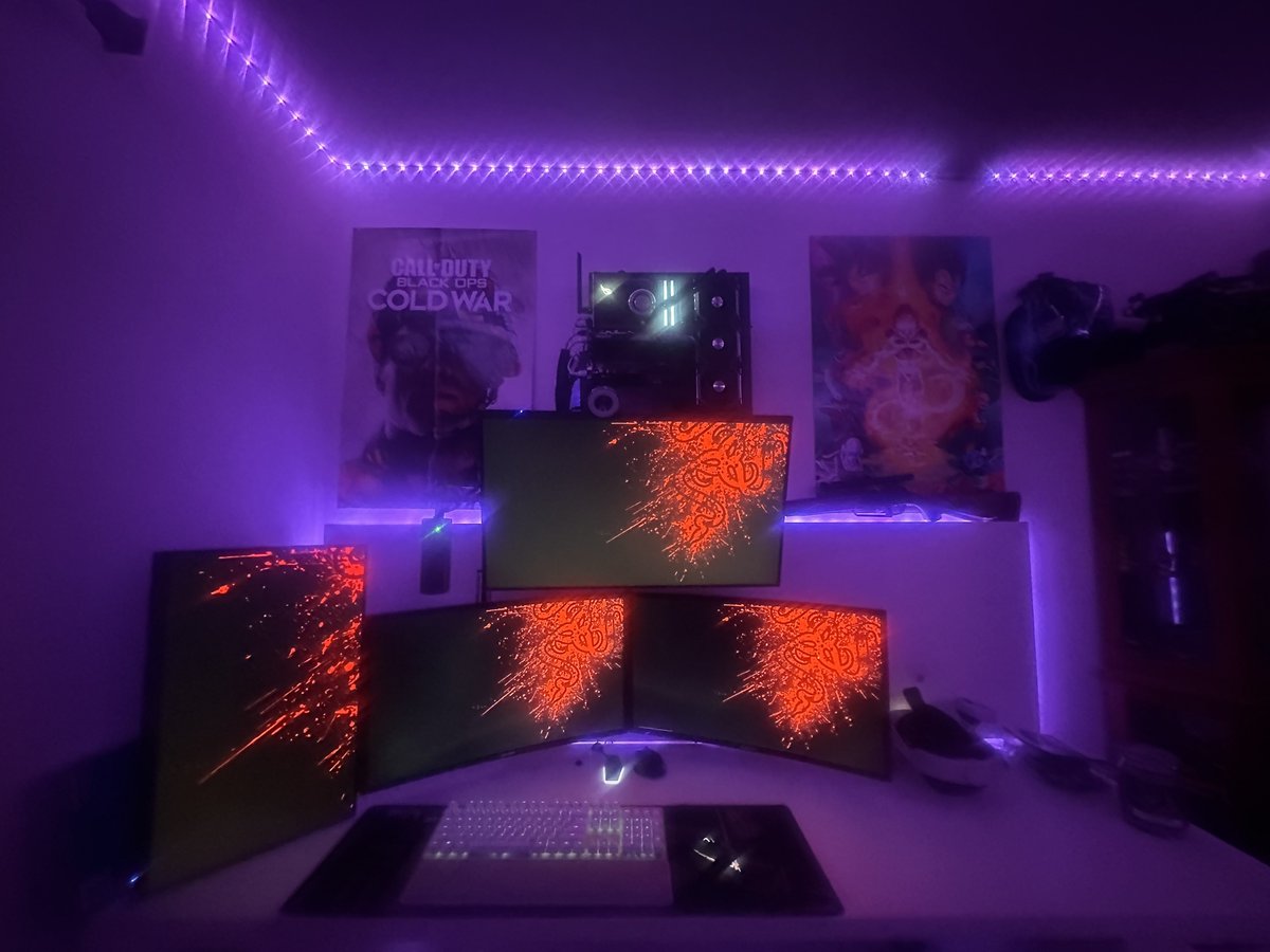 OutTragic's tweet photo. This is my 2023 Setup! More to come in 2024 so hold tight! https://t.co/NXjLn2hslA