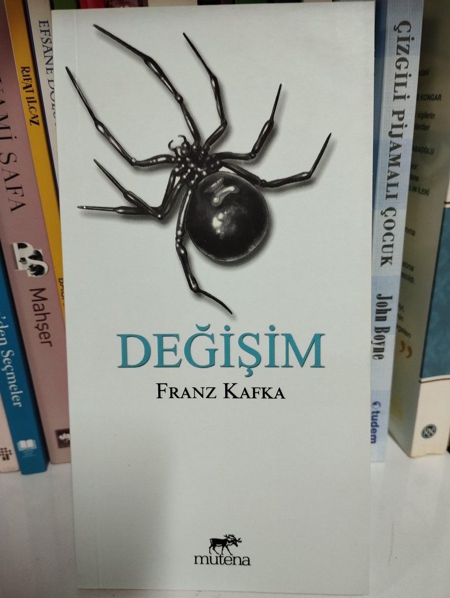 BurakAlbayrak_'s tweet photo. Eline kitap almadan yayıncılık yapmak böyle bir şey işte. https://t.co/1It5hpes23