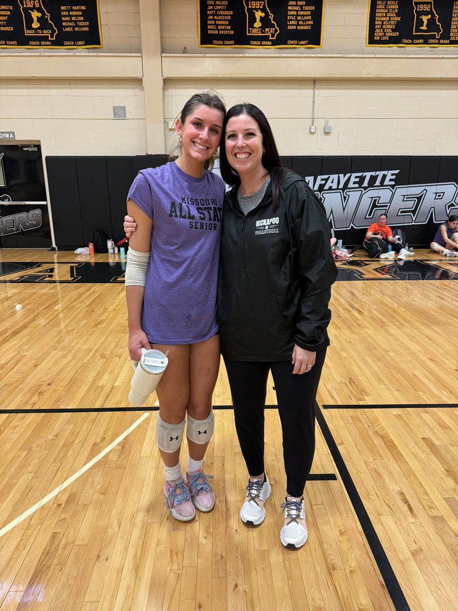 All state banquet and senior game! Congrats, Bella! 🤎