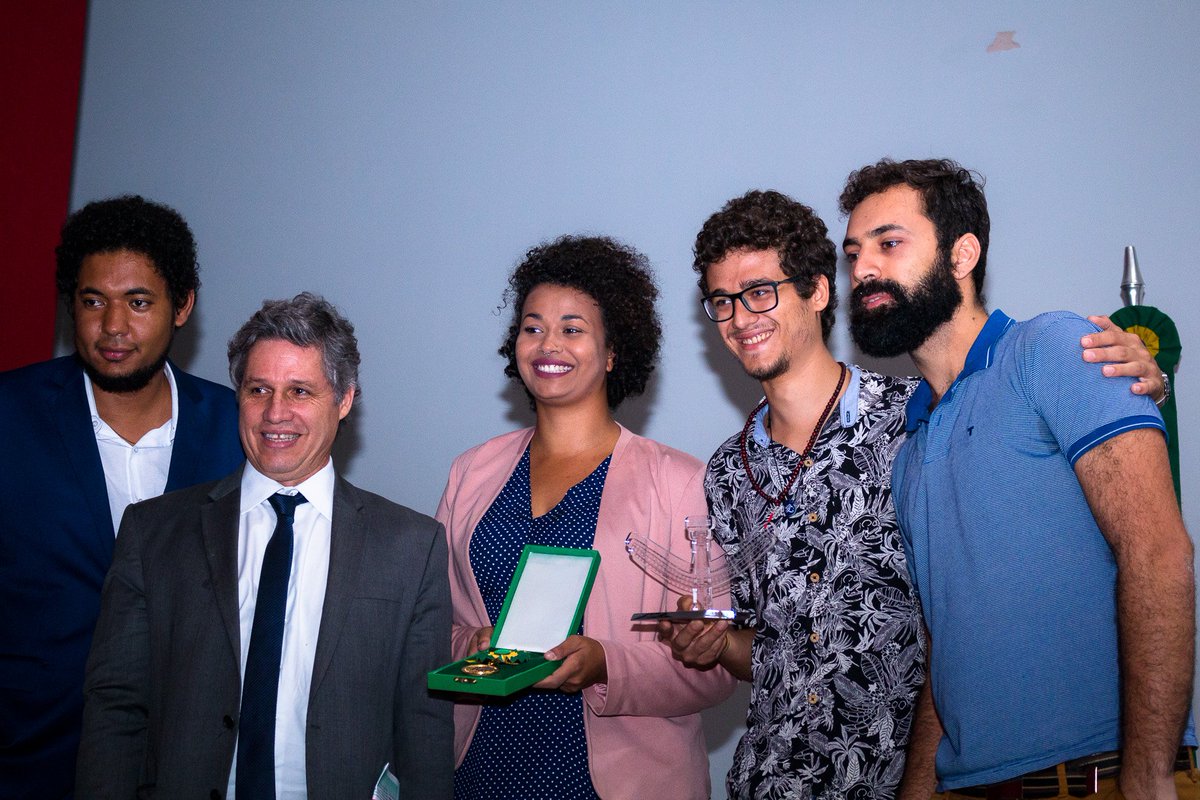🍾🥳 Fiizemos 11 anos, dia 8/12!

Há cinco anos, nesta data, recebíamos uma honraria da Câmara dos Deputados, o Prêmio Lúcio Costa, na categoria mobilidade urbana.

Que venham mais quantos anos forem precisos para que BH se torne uma cidade segura e confortável para quem pedala!