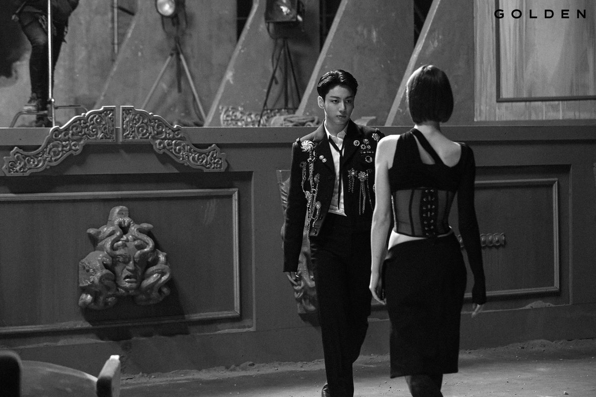 OMG can you imagine Jungkook walking towards you with that look in his eyes….