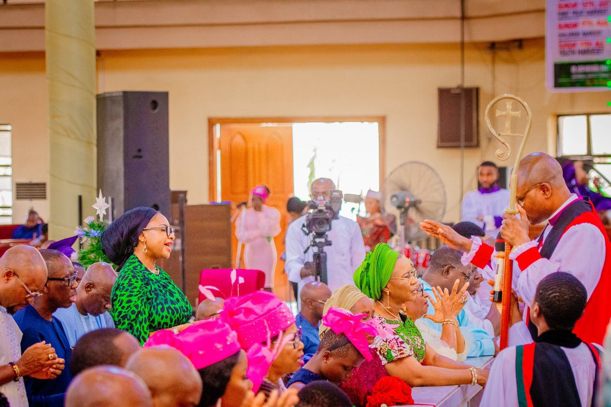 In the spirit and season of thanksgiving, this morning, we were delighted to join Dame Nkem Okwuofu for a special thanksgiving service to celebrate the appointment of her son, Hon. Dr Odinigwe Daniel Odigie as Honourable Commissioner and member of the Delta State Executive