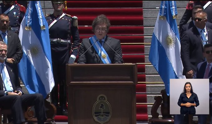 ElTrumpista's tweet photo. 🚨PRESIDENTE MILEI: "PREFIERO DECIRLES UNA VERDAD INCÓMODA QUE UNA MENTIRA CONFORTABLE" https://t.co/ghuBBGiWXg