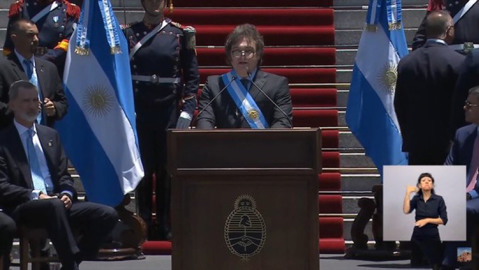 🚨| Javier Milei: "Prefiero decirles una verdad incómoda antes que una mentira confortable". 🇦🇷 ¡VIVA LA LIBERTAD CARAJO!