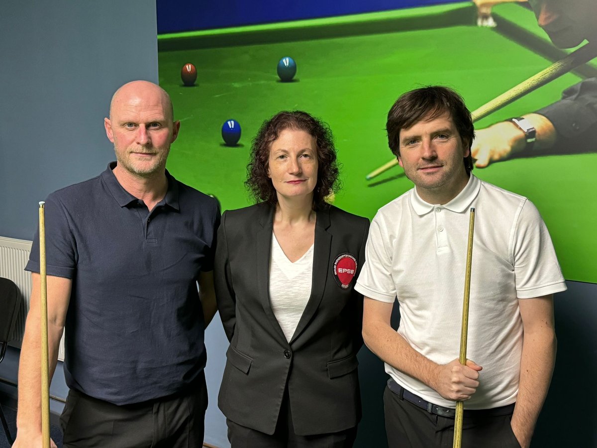 🆚 FINAL | Craig Steadman and Stuart Watson meet in the final of this season's fourth English Seniors Snooker Tour event!

First to 4⃣ frames claims the title.

Zoe Rodkoff is the referee in charge.

Match updates here: snookerscores.net/tournament-man…

#EnglishSnooker #SeniorsSnooker