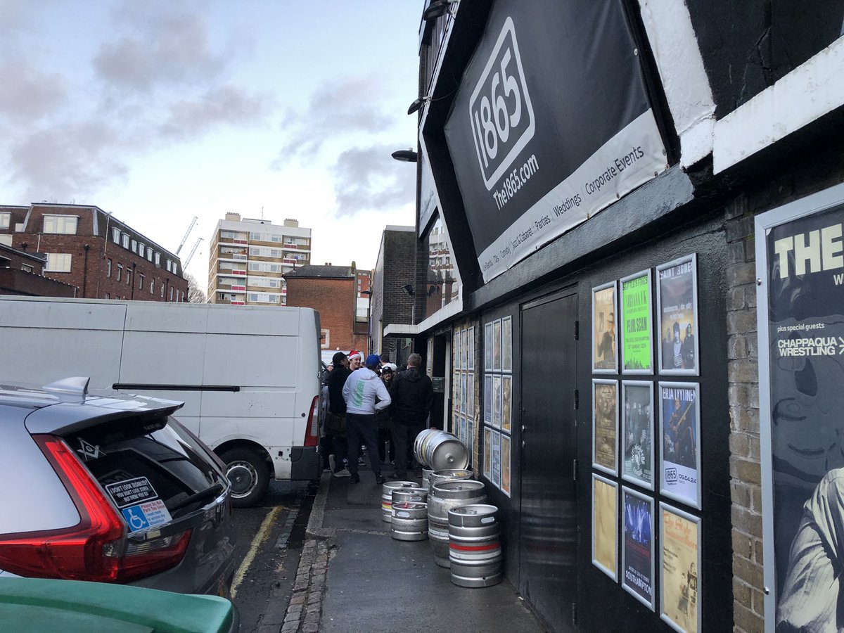 The start of a long queue before doors open for what will be a crazy afternoon in Southampton on the final stop before #RevProUprising!

You can follow all the updates from today’s show by using #RevPro1865