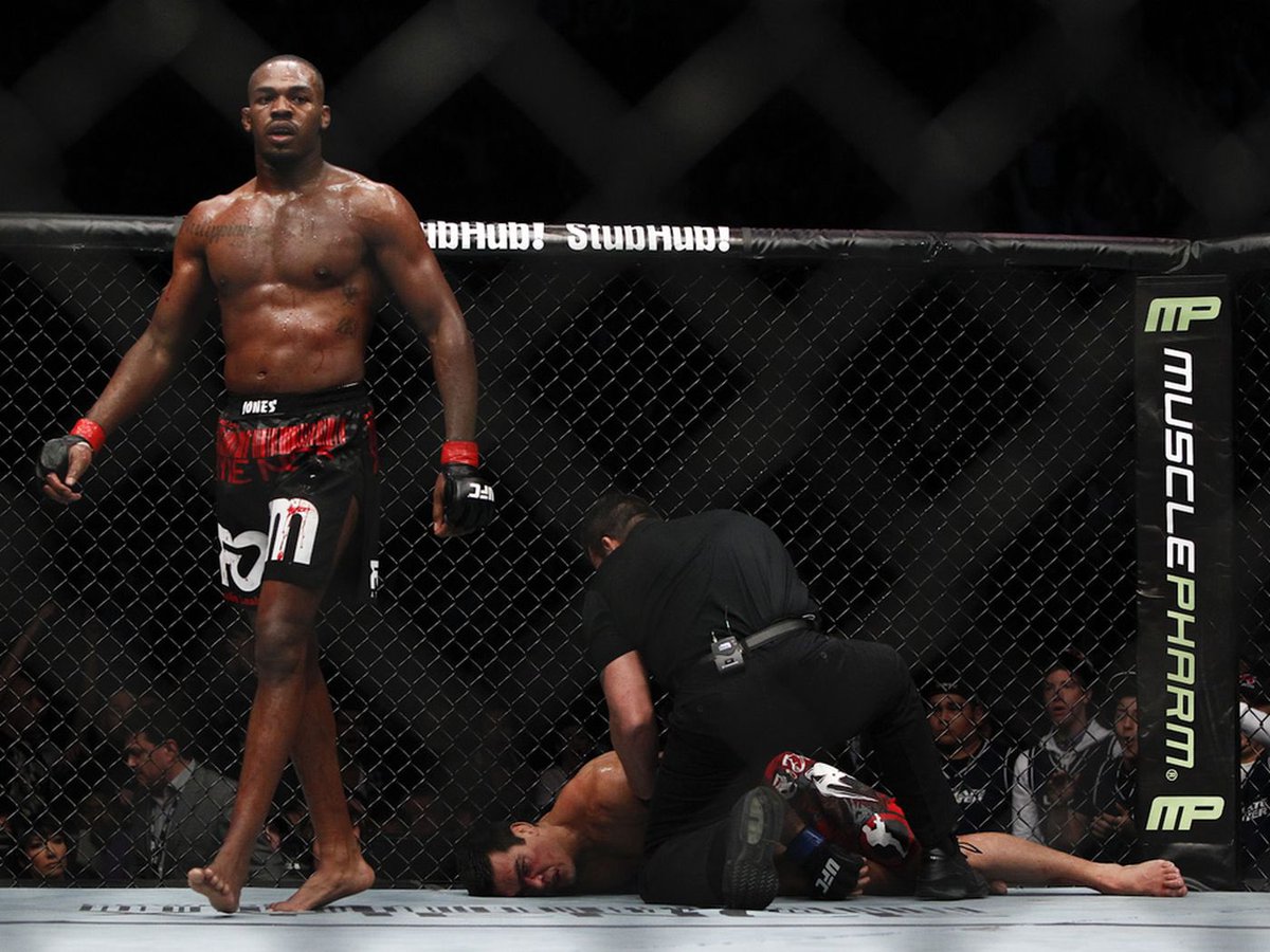 MMAHistoryToday's tweet photo. Dec10.2011

12 years ago today,

Jon Jones choked Lyoto Machida to unconsciousness. https://t.co/EGnCoiAGuS