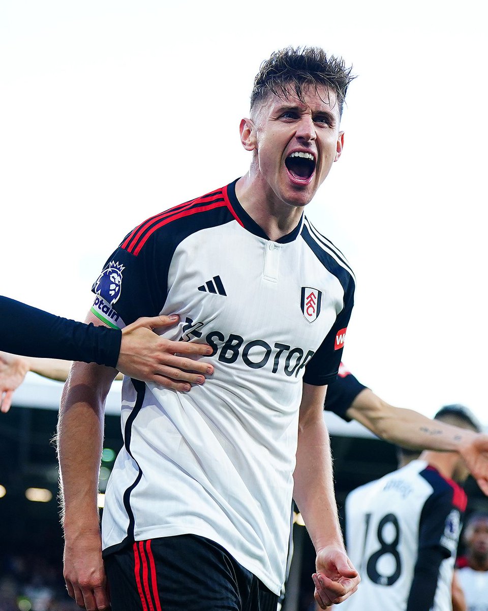 FulhamFC's tweet image. Wednesday: Fulham 5-0 Forest. 😏
Sunday: Fulham 5-0 West Ham. 🤯

Just another day at the office. 🤷‍♂️