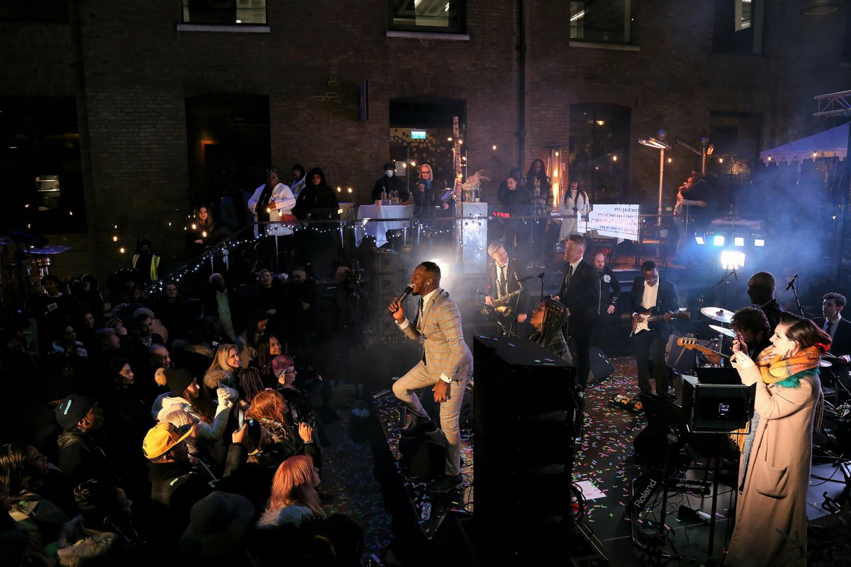 DevonshireSq's tweet photo. The countdown is finally over!!
We are thrilled to be hosting the Soul Royalty Winter Festival 2023 today, Sunday 10th December, from 4.30pm to 9pm! Join us for an evening of incredible live music, organised by @DevonshireSq  in partnership with Zalon in aid of @homelesslondon https://t.co/KgPD8kxhZl