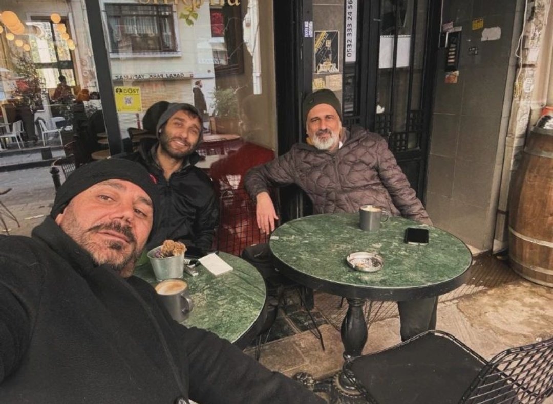 “Garip bir pazar buluşması” 💯🆕

#SeçkinÖzdemir