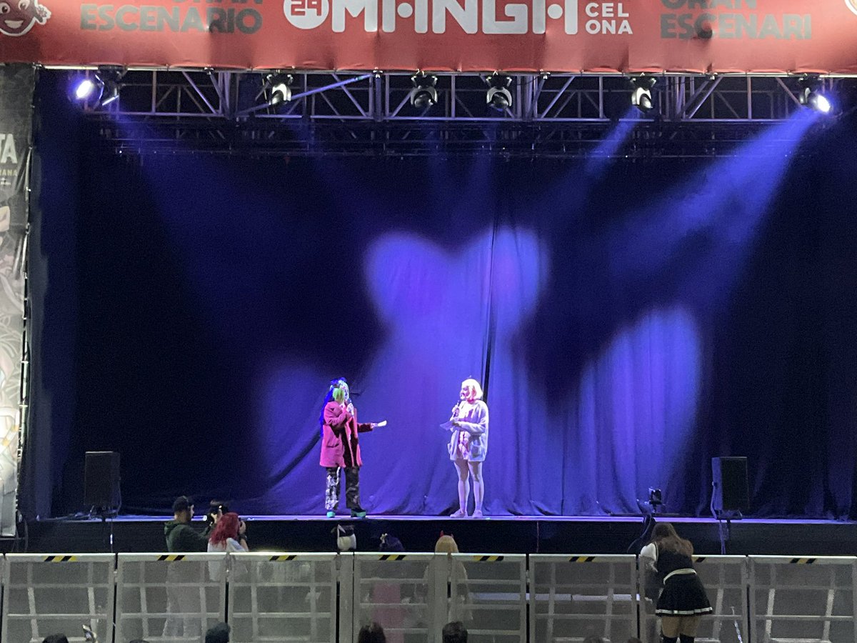escosplay's tweet photo. @MANGAbcn Enseguida empezamos directo desde el @MANGAbcn con los concursos #CosplayPerformance y #CosplayParade

https://t.co/TvcFFZXkPN https://t.co/UveHBlqWnu