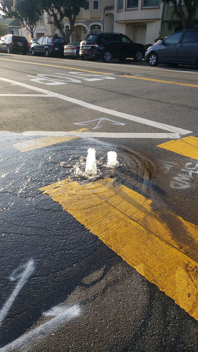 MrOKhalif's tweet photo. @311  corner of Palou and Lane. Happening rt now https://t.co/MJIqUR92oV