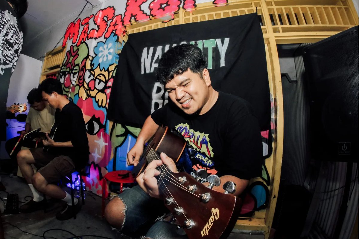 SEMUT MERAH POP PUNK tweet media