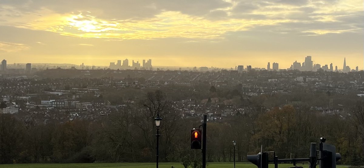 Louise Petre tweet media