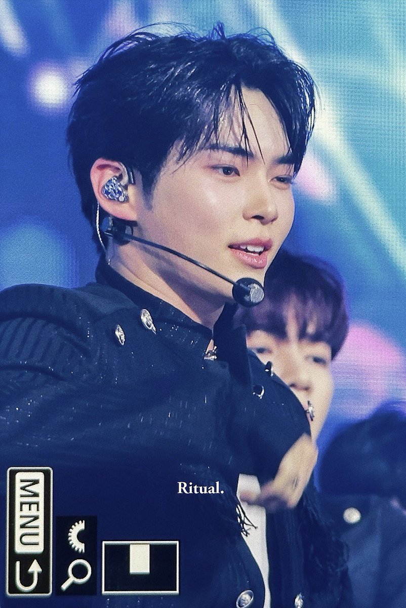 ritual_0613's tweet image. 231210 케이링크 
#SUNGHANBIN #성한빈
#ZEROBASEONE #ZB1 #제로베이스원