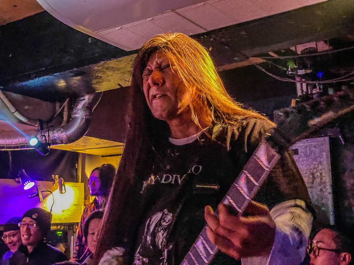 DISGUNDERの信二さん tweet media