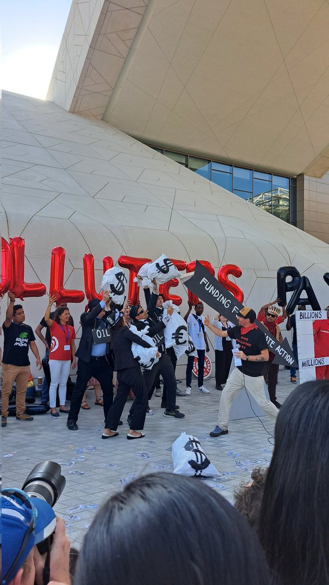 We took to the COP today to #MakePollutersPay, and to demand accountability for polluters! 

Fossil fuel companies continue to profit while communities around the world suffer the impacts of the climate crisis.

It's time to #PayUp4LossAndDamage and #FilltheFund ✊️