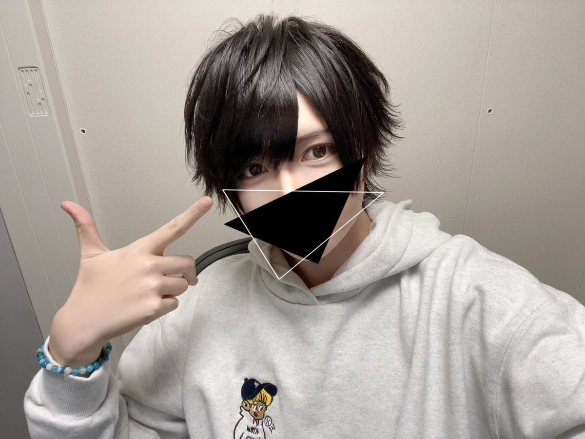 このツイートが1万いったらスタンプなしの写真投稿します どうせい