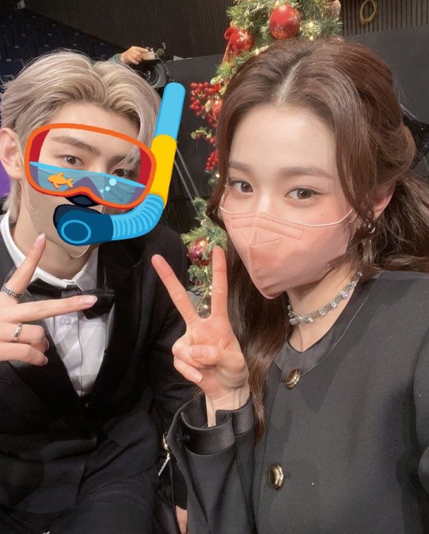 SYNJWY04's tweet photo. happy  birthday  ^____^  @SYNPSH02 https://t.co/TLjxDw2e9e