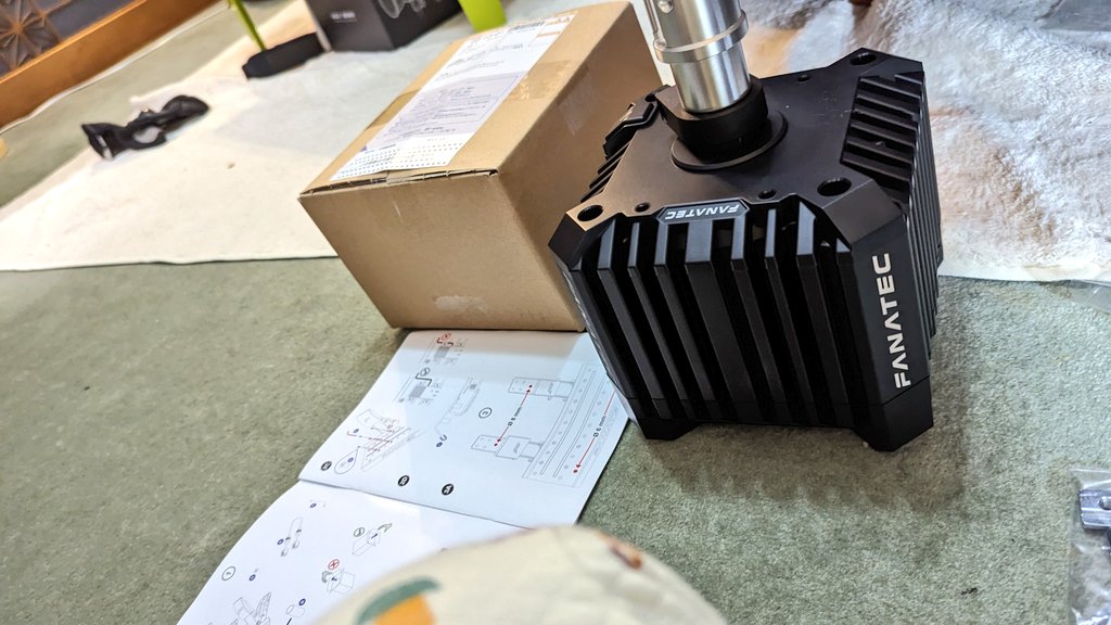 Ryuz_baller's tweet photo. 永遠に終わらない組み立て中(^o^;)
#FANATEC
#CSLDD https://t.co/3aRdzIQIRu