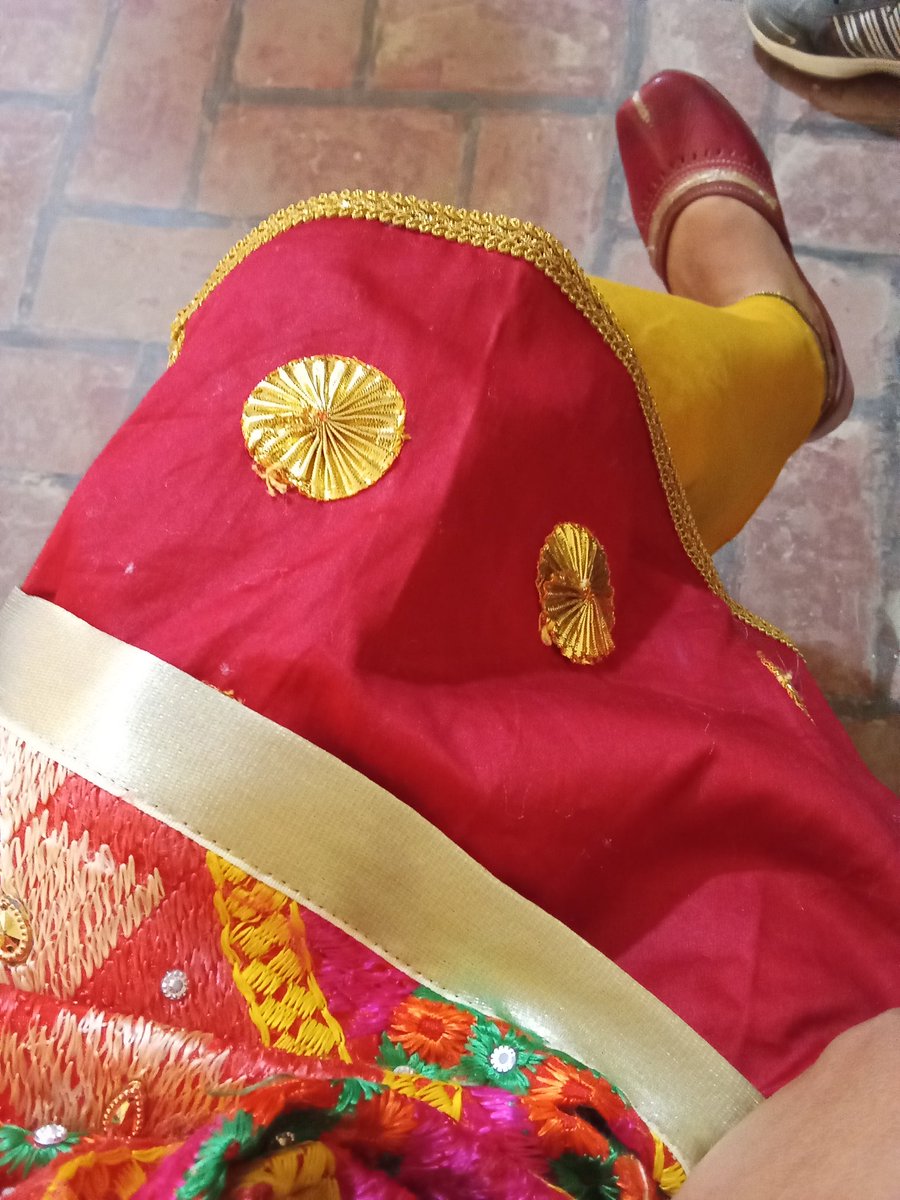 ThariBhuaa's tweet photo. #Fulkari ❤️ https://t.co/6mDvtoED69