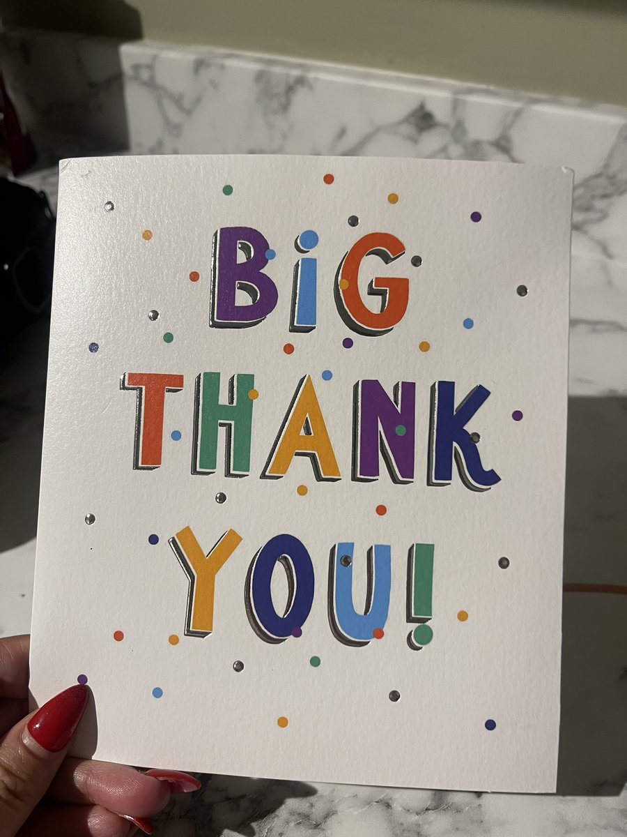 LinziWebb tweet media