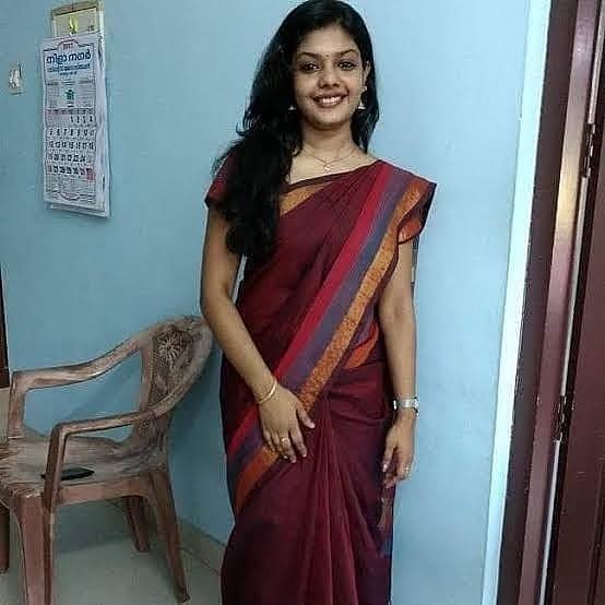 Kerala Thulasi Aunty | iiQ8 The Malayalam Viral Sensation & Hot Heroine Video Collections