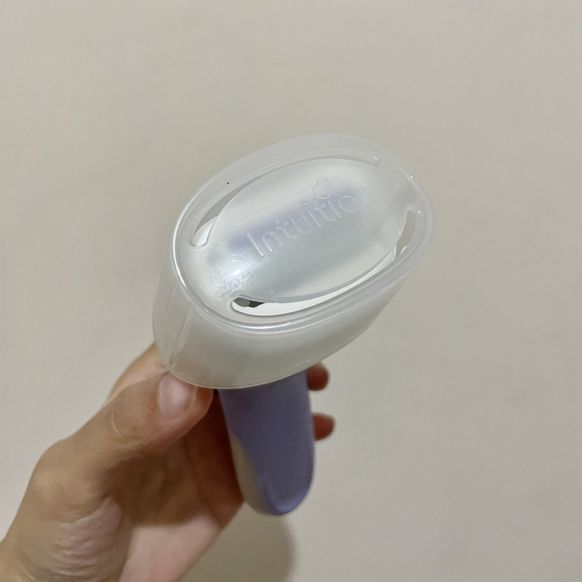 azeclair's tweet photo. trimming rambut miaw bisa sambil merem gara-gara doi😆

bisa bersih dari pubic hair, labia majora &amp; sampe ke rambut halus sekitar perineum tanpa drama luka sedikit pun🤏 ga sampe 10menit beres👌 cocok deh buat yg masi takut cukur atau dirasa waxing terlalu ekstrem https://t.co/TSsCy1cZLp