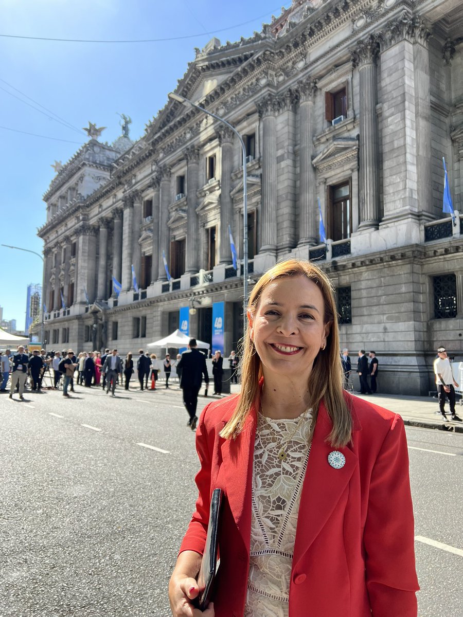 IngridJetter's tweet photo. Hoy es un gran día! Terminan dieciséis años de populismo! Empieza una etapa de Libertad! Todo el apoyo al nuevo presidente @JMilei y a la Vicepresidente @VickyVillarruel https://t.co/pWoWgIhMKQ