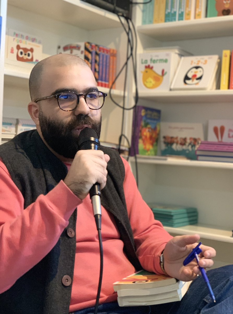 EditionsBarzakh's tweet photo. Belle rencontre hier à la librairie L’Arbre à Dires avec @SalahBadis2 et @Mus_Benfodil autour de leur livre respectif : "Des choses qui arrivent"(nouvelles traduites de l’arabe par Lotfi Nia) ; "Terminus Babel", roman.
#EditionsBarzakh 2023.
@EdPhilippeRey #Khamsa https://t.co/vMq8FFpSED