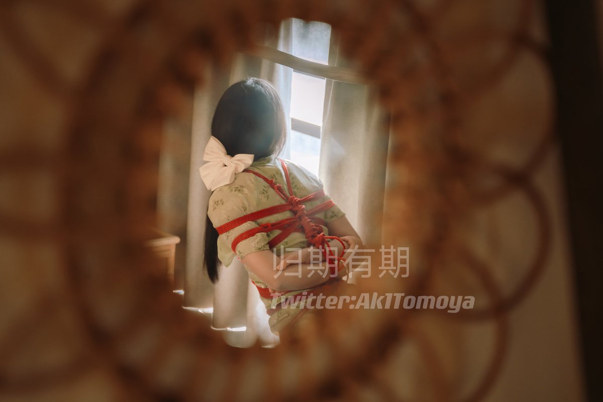 『镜中』

🪢:<a href="/pepepeqwq/">Pepe</a> 
📷:我<a href="/Ak1Tomoya/">归期有期</a>