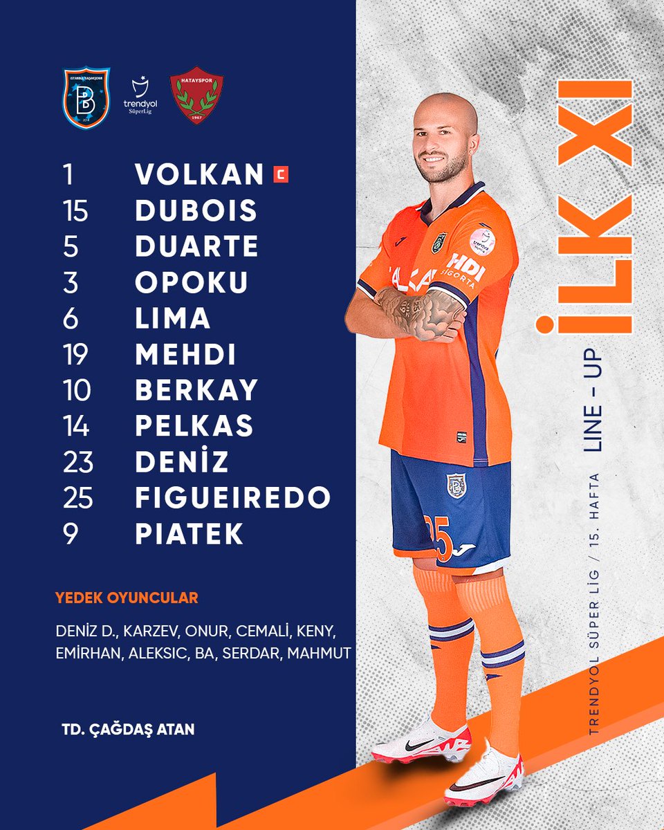 socceralgeria3's tweet photo. #Abeid vs #Ghoulam titulaires #TeamDZ https://t.co/w5rr1MUSz3