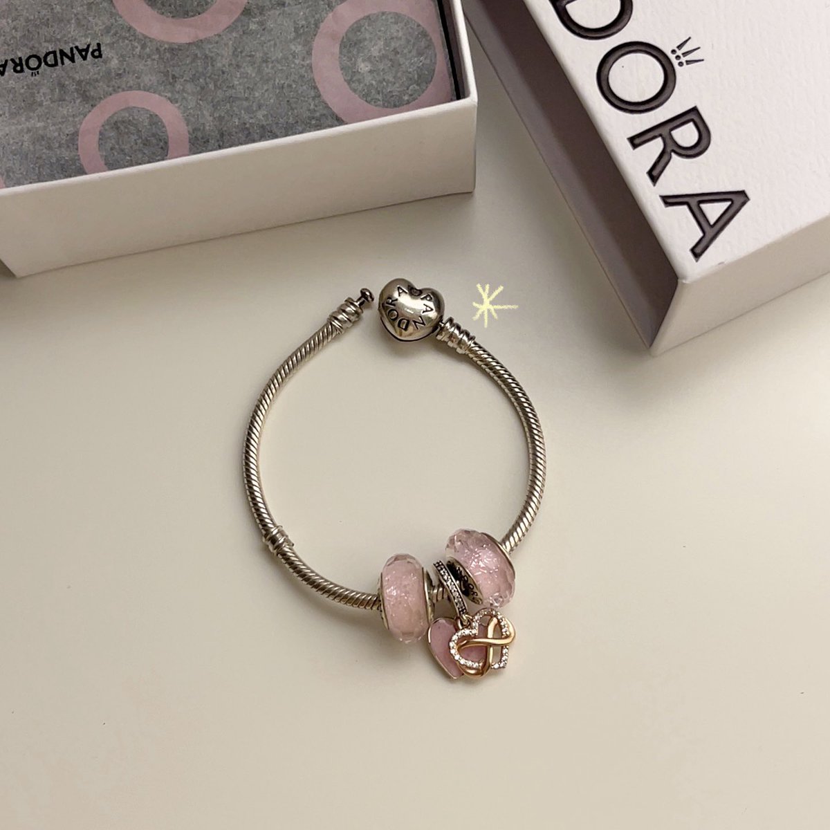 ifeelsopeach's tweet photo. 彡 יִ เธรดนี้พีชจะมาแปะพิกัดชาร์มกับกำไล pandora ที่พีชใส่แล้วมีคนถามมาเยอะคับ 🎅🏻🌲 ( สามารถเอาไปเป็นไอเดีย custom เองได้เลย ) ⭐️🦌 https://t.co/UM96skD7Nx